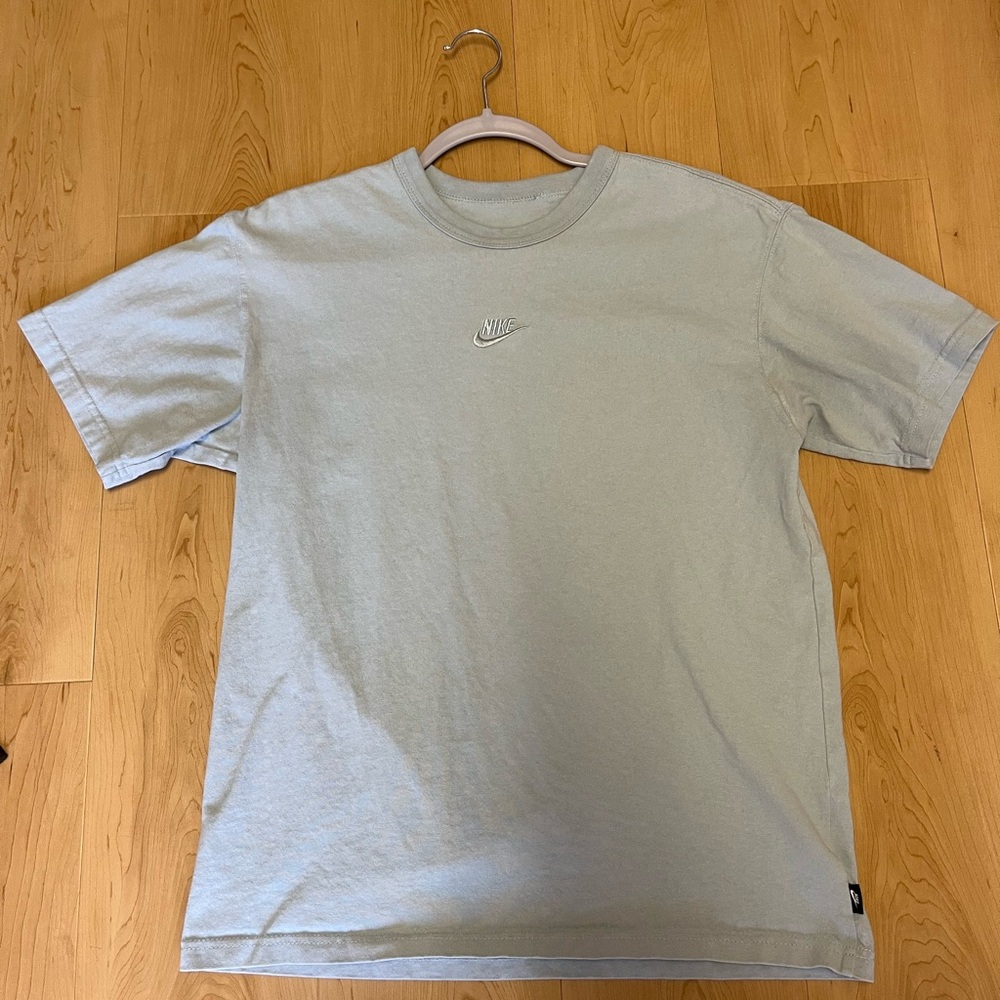 Nike Men's light blue T-Shirt